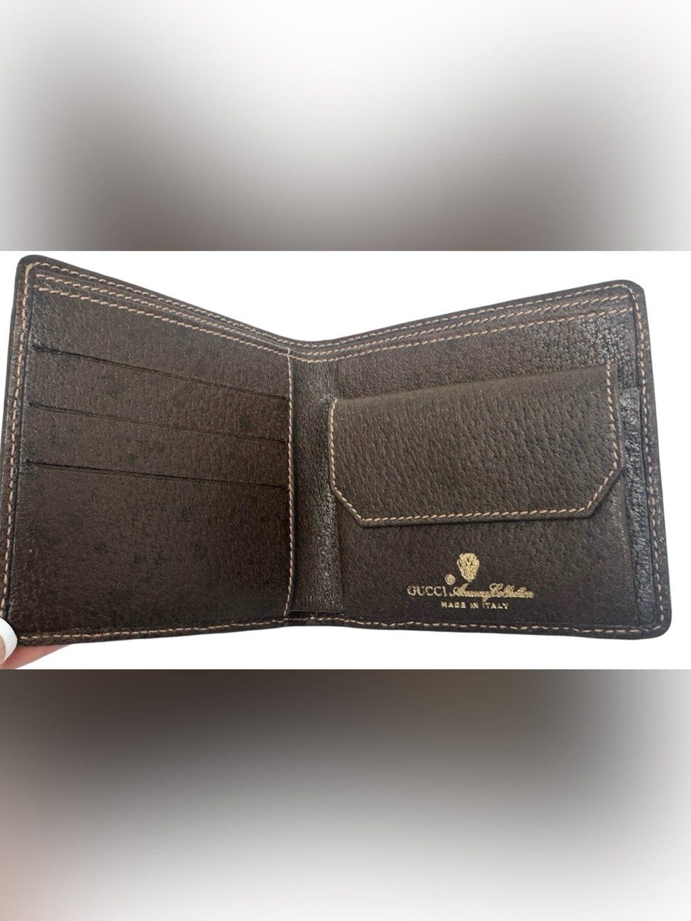 ✨🛍️ Gucci Brown Vintage GG Supreme Bifold Wallet - Picture 4 of 8